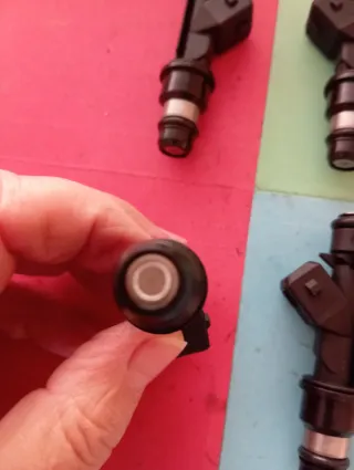 Inyector Combustible Opel GM 25313846