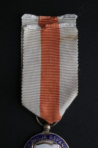 Medalla Cruz Roja Española Banderita Oro