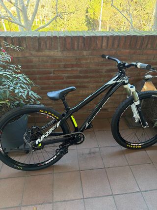 Bicicleta Dirt Jump NS Liar
