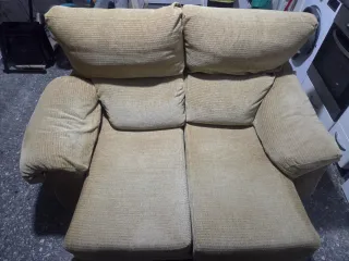 Sofá de 2 plazas en tela beige