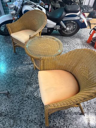 Conjunto 2 sillones y mesita mimbre