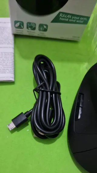 Mouse Ottico Verticale Wireless Nero