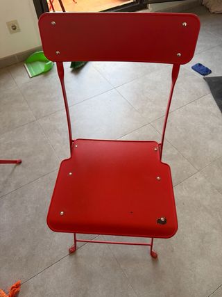 Mesa exterior roja plegable