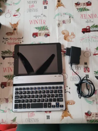 Tablet Szenio con Teclado Bluetooth