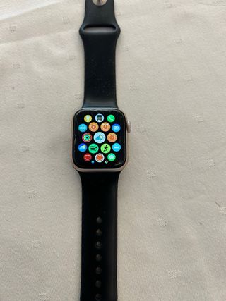 Apple Watch S5 40mm + 2 correas