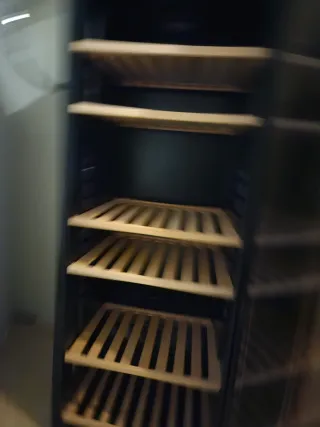 Nevera de vinos Vitempus