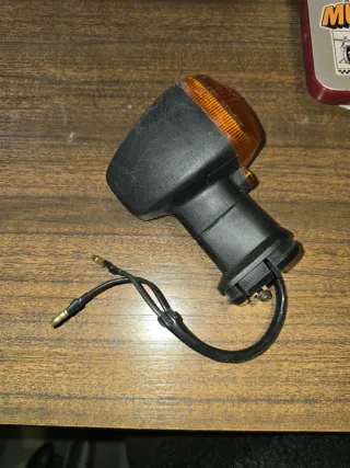 Intermitente Trasero Derecho Yamaha YZF-R6 (01-02)