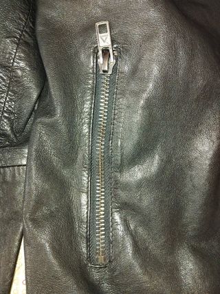 Giubbotto in pelle nero