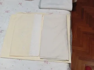 Juego sábana de algodón para cama 135 , bordado .