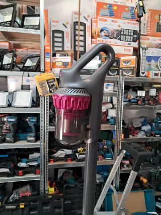 Scopa elettrica ricaricabile telescopica