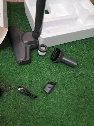 Scopa elettrica ricaricabile telescopica