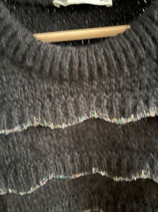 Jersey negro con detalles plateados Talla S