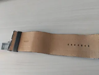 Reloj Guess Negro y Plateado