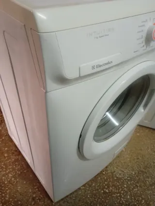 LAVADORA ELECTROLUX de 7 kilos y 1200 rpm Clase A