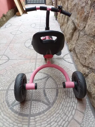 Triciclo infantil rosa