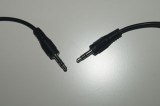 Cabo de áudio 3.5mm Macho-Macho