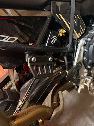 BMW F900GS / F850 - Soporte Correa