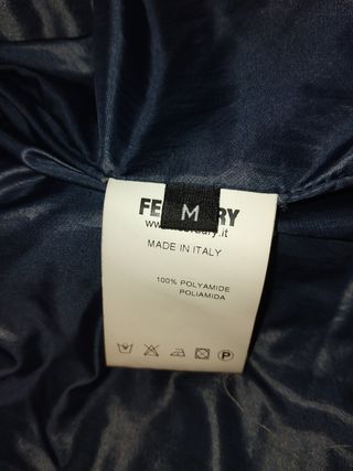 Giubbino nero trapuntato con zip