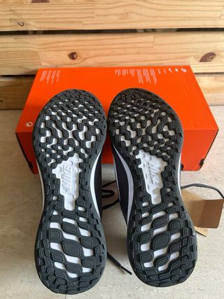 Nike Revolution 6 NN Talla 41 Nuevas