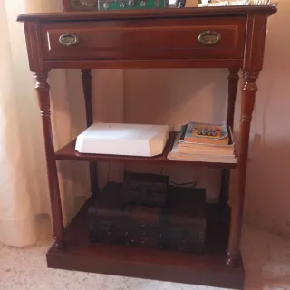Mueble auxiliar de madera