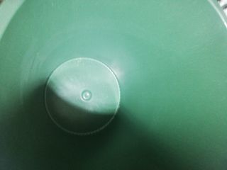 Cubos de plástico verdes