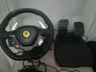 Volante Ferrari PS4/PS5/PC