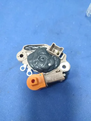 Regulador alternador Valeo 593141