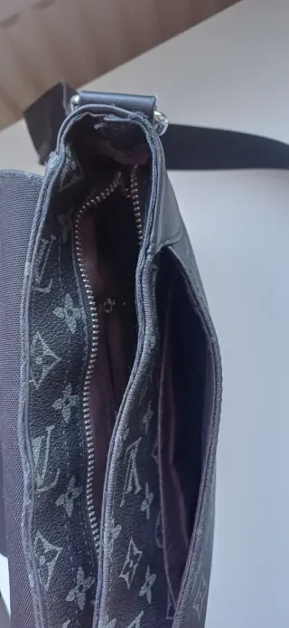 Bolso Louis Vuitton Negro/Gris