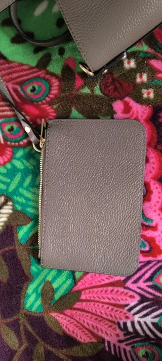 Bolso Piel 100% italiano color topo con Cartera y