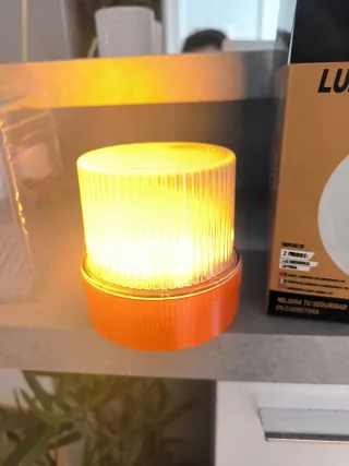 Baliza V16 , luz de emergencia