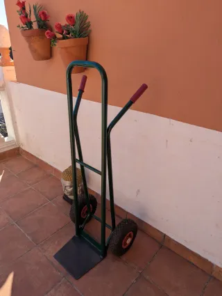 Carretilla de dos ruedas neumáticos