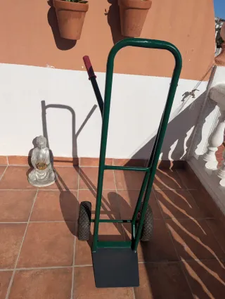 Carretilla de dos ruedas neumáticos