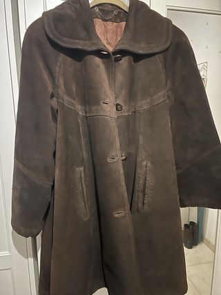 Cappotto marrone scuro in camoscio