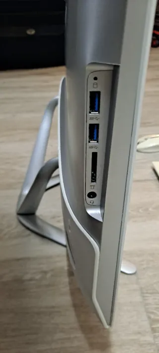 Ordenador Lenovo Ideacentre All in One 300-23ISU