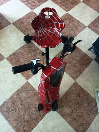 Triciclo Eléctrico Rexo Spiderman
