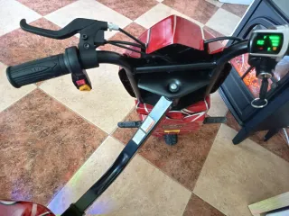Triciclo Eléctrico Rexo Spiderman