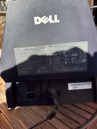 Pantalla Dell Antigua Negra