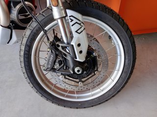 MOTO GUZZI V85 TT ROSSO FUJI