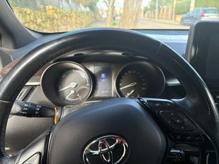 Toyota C-HR 2016