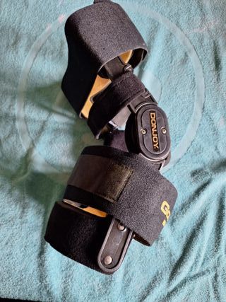 Rodillera ski Articulada Armour DonJoy XL lift