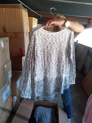 Se vende lote de ropa