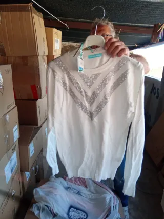 Se vende lote de ropa