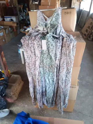Se vende lote de ropa