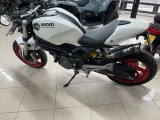 Ducati Monster 696 2012 Blanca