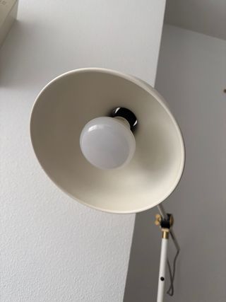 Lámpara de pie moderna metal y tela