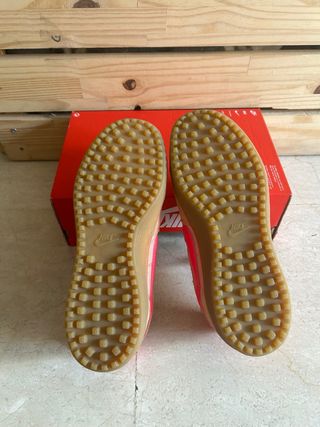 Nike Field General GS 37.5 sin estrenar