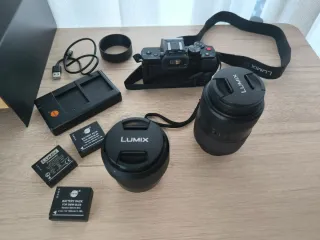 Kit Fotocamera Panasonic Lumix + Obiettivi e Batterie