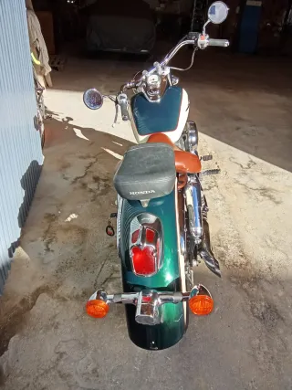 Honda Shadow 750 VT Custom Moto