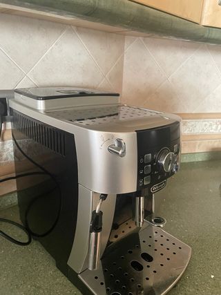 Cafetera DeLonghi Magnifica S Automática