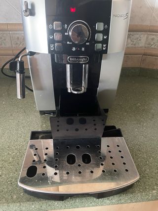 Cafetera DeLonghi Magnifica S Automática